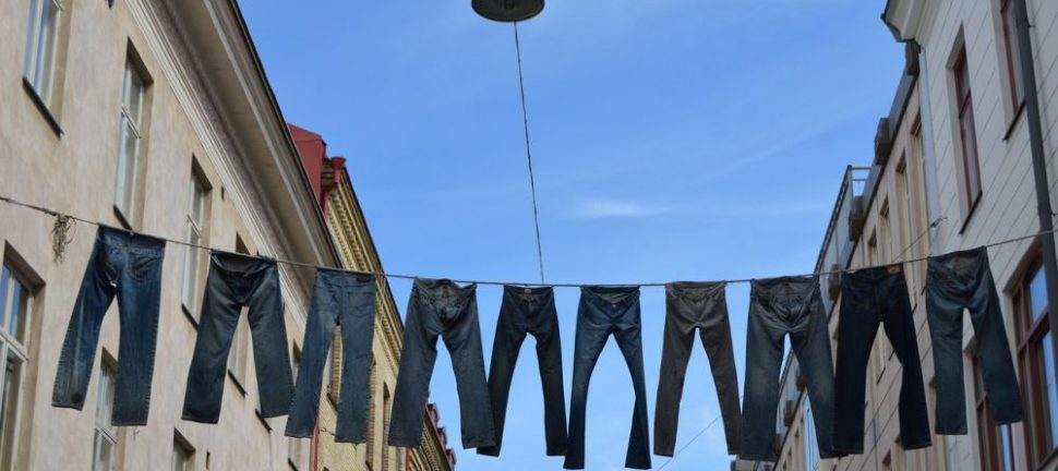Jeans Dame: En dybdegående guide til den ikoniske kvindelige beklædningsgenstand
