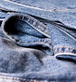 Low Rise Jeans: Perfect for Fashion-forward Online Shoppers